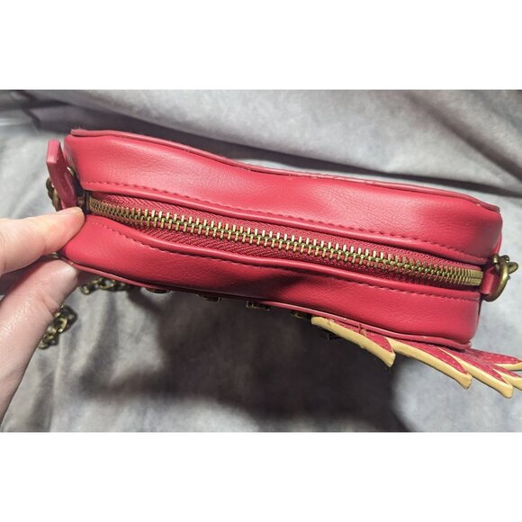 Disney Descendants Evie Heart Crown Purse With Gold Tone Chain And Details - Picture 10 of 16